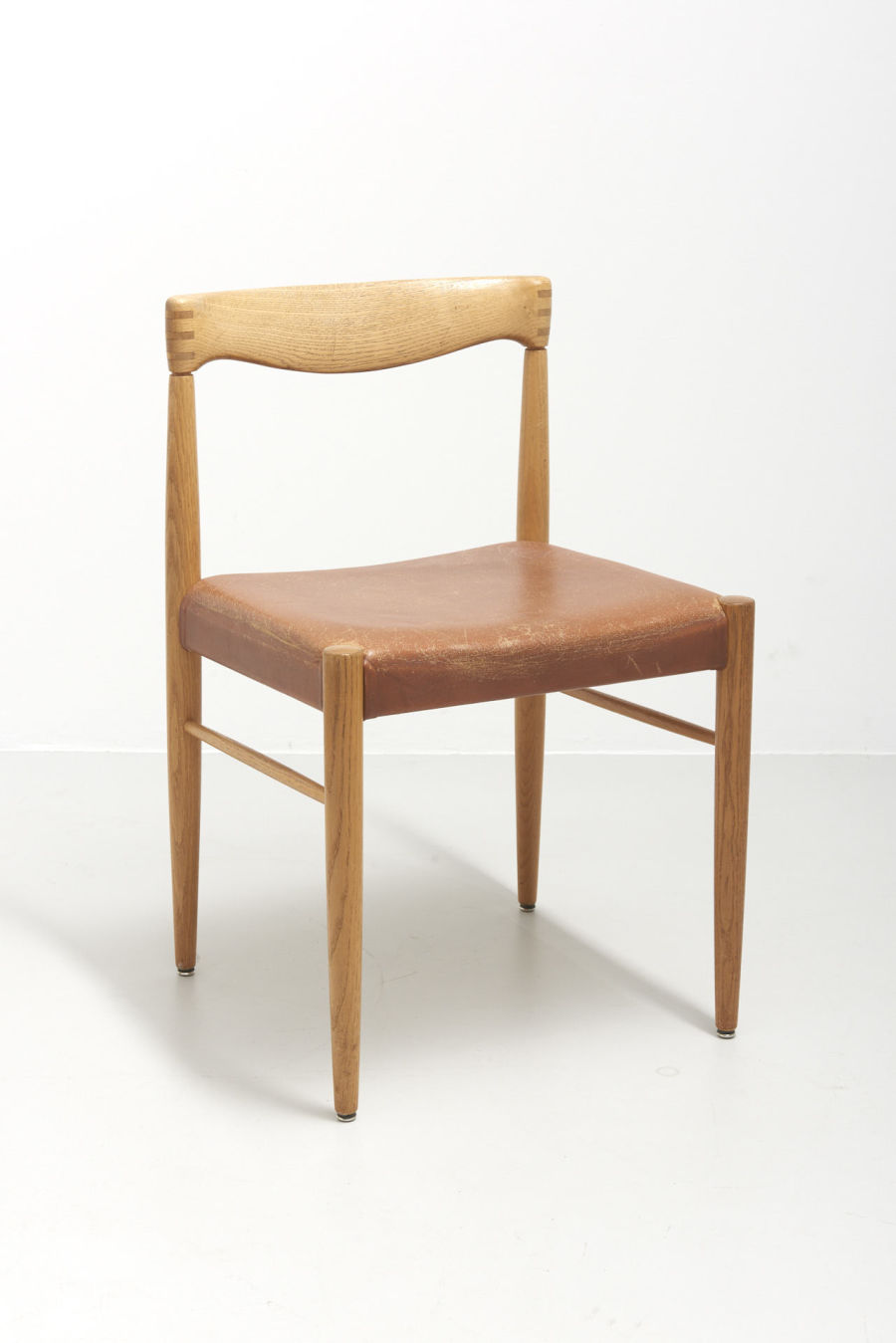 modestfurniture-vintage-2081-bramin-dining-chairs-oak14