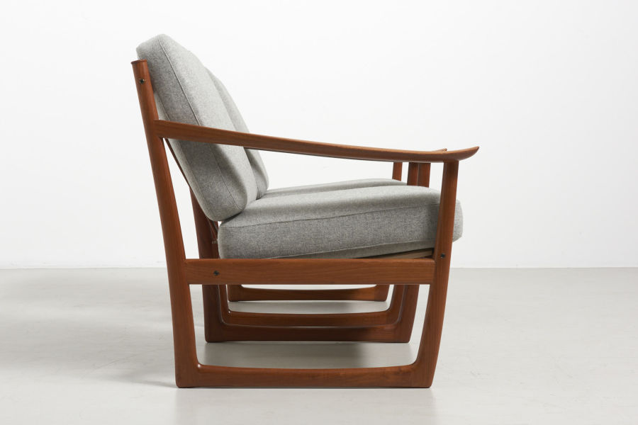 modestfurniture-vintage-2083-hvidt-molgaard-easy-chairs-fd13003