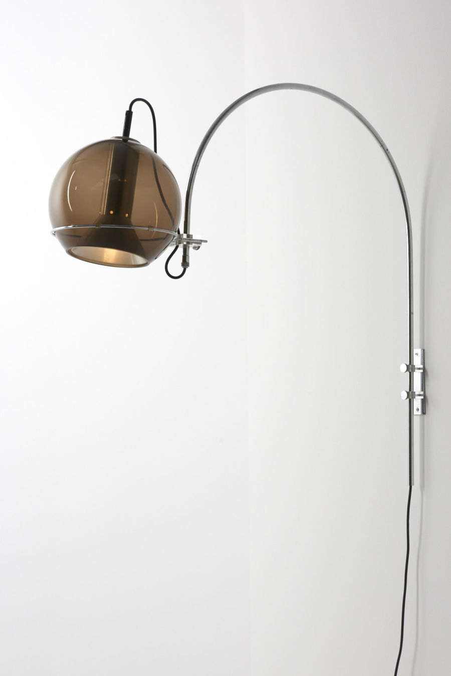 modestfurniture-vintage-2100-raak-wall-lamp07