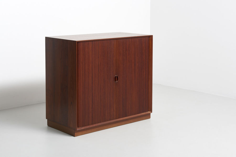 modestfurniture-vintage-2105-hvidt-molgaard-soborg-cabinet02