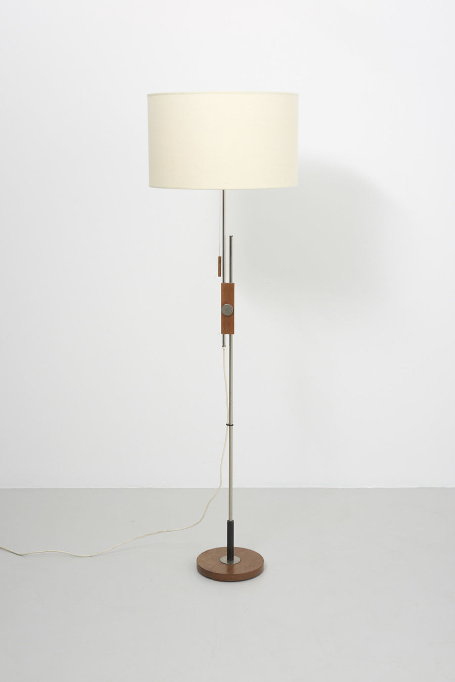 modestfurniture-vintage-2106-adjustable-floor-lamp-teak01