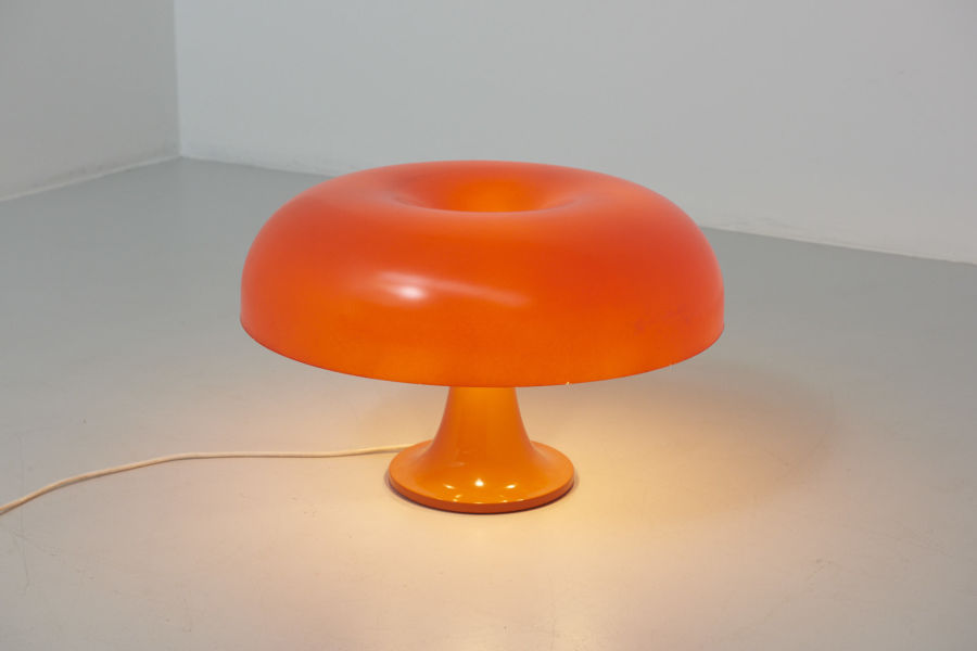 modestfurniture-vintage-2143-artemide-table-lamp-nesso-orange-fibreglass01