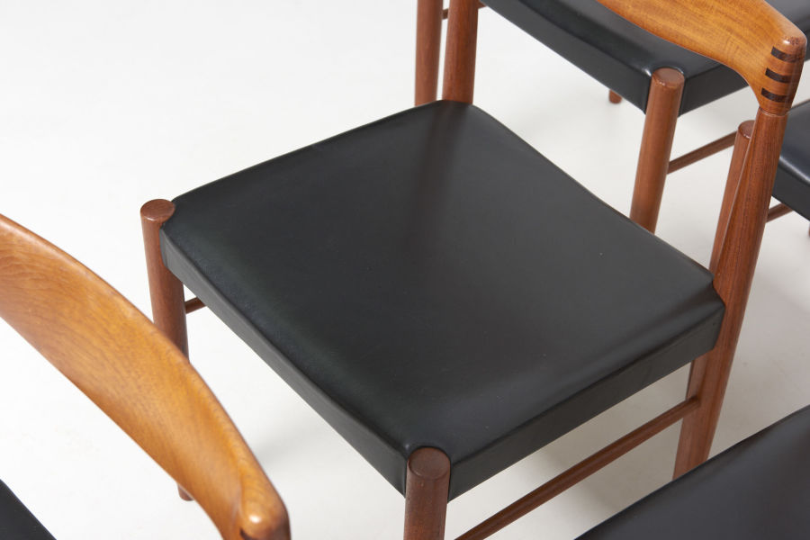modestfurniture-vintage-2159-bramin-dining-chairs-hw-klein06