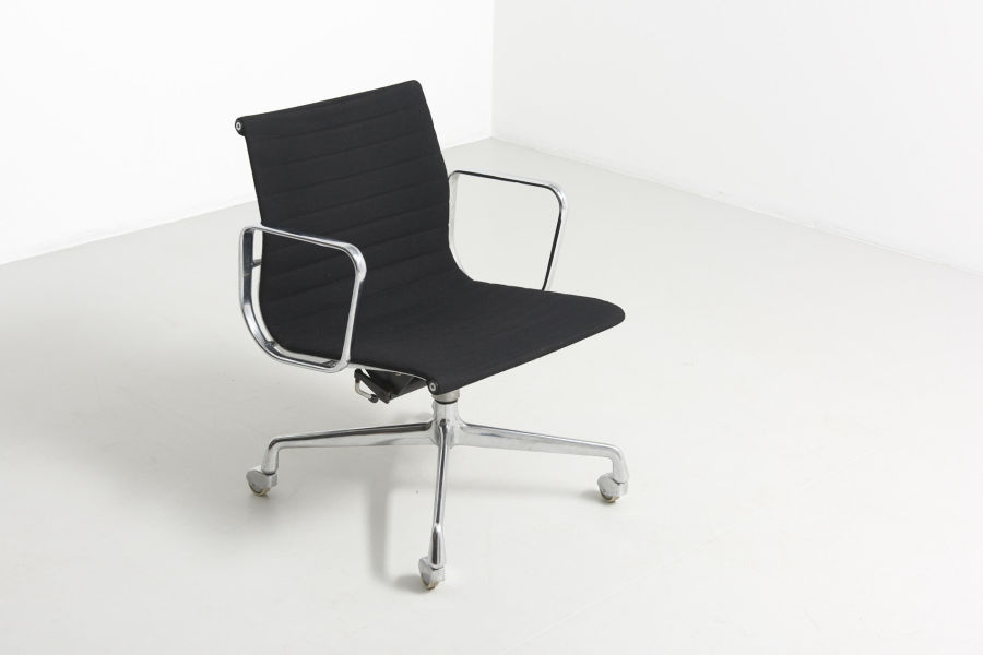 modestfurniture-vintage-2163-eames-alu-group-chair-herman-miller-ring-mobelfabrikk01