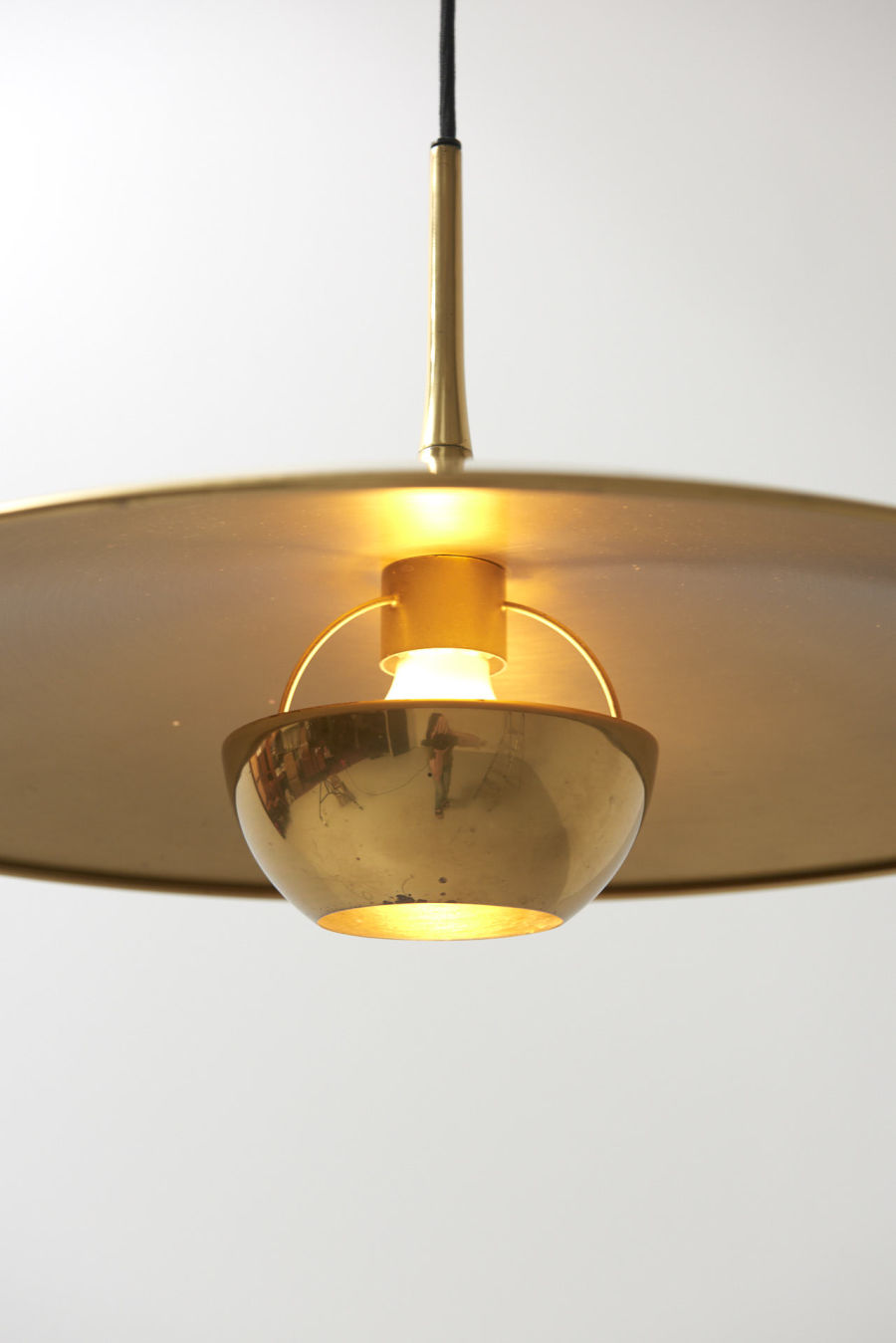 modestfurniture-vintage-2167-adjustable-ceiling-lamp-brass-florian-schulz03