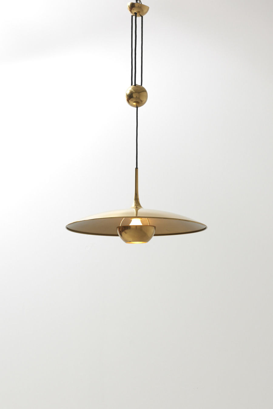 modestfurniture-vintage-2167-adjustable-ceiling-lamp-brass-florian-schulz06