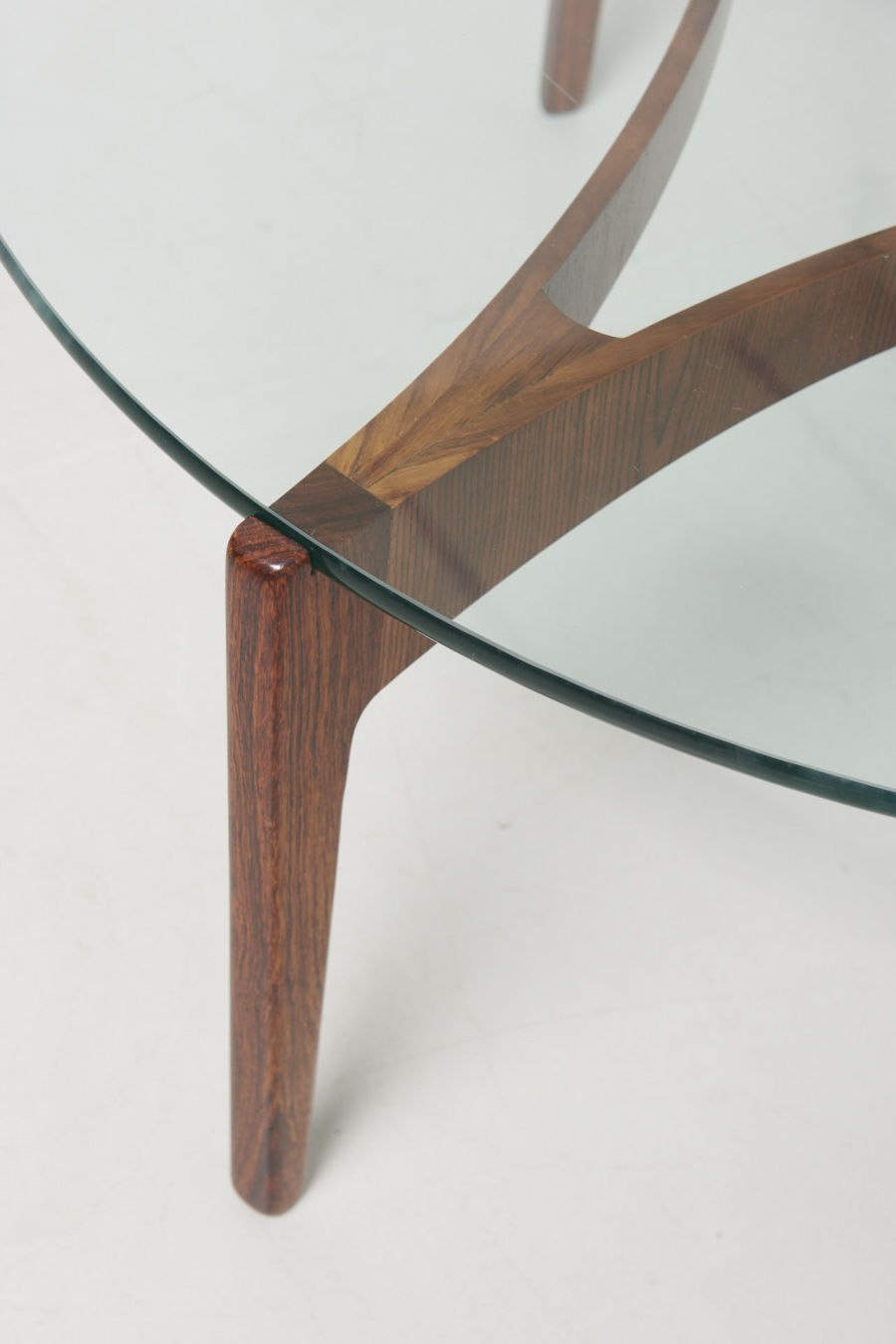 modestfurniture-vintage-2191-low-table-rosewood-sven-ellekaer-linneberg04
