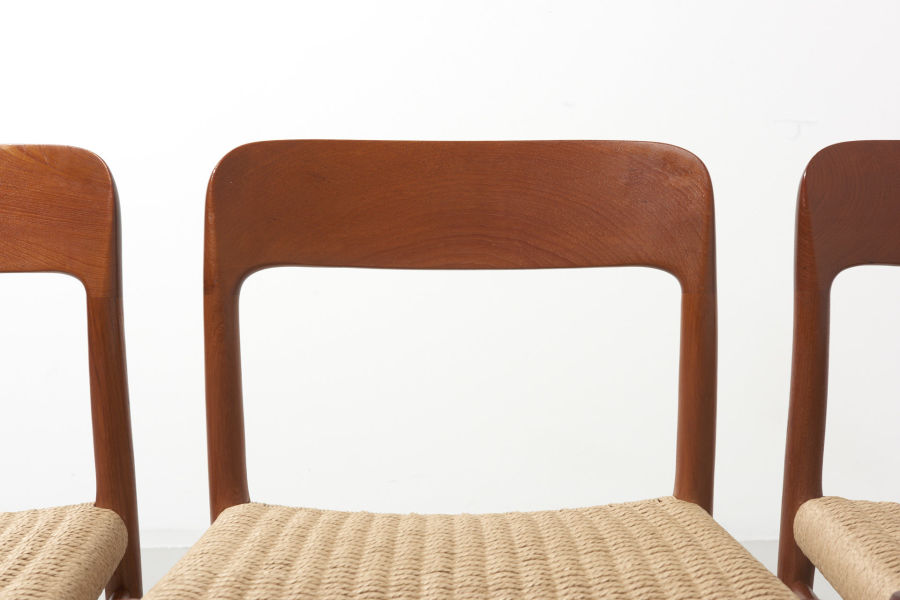 modestfurniture-vintage-2207-niels-moller-chairs-model-7505
