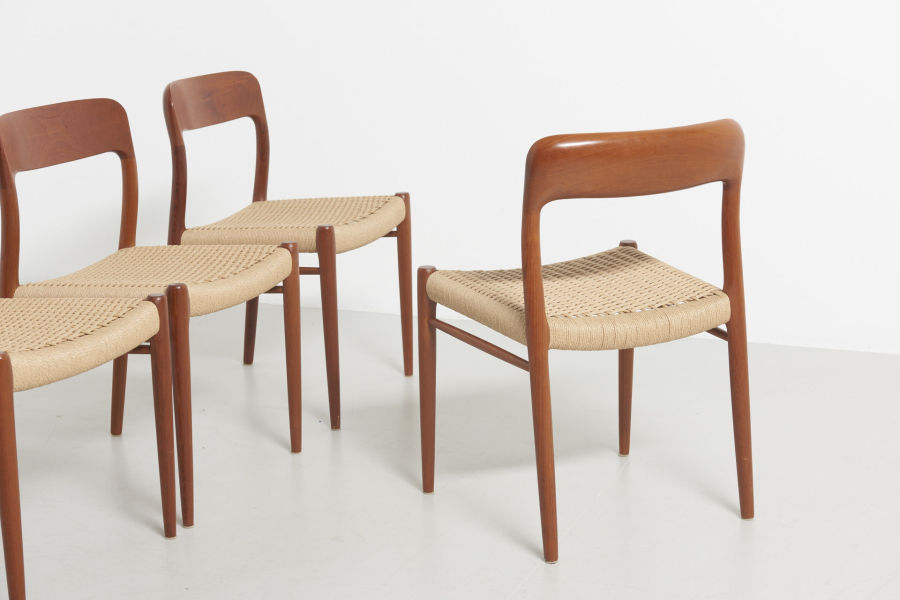 modestfurniture-vintage-2207-niels-moller-chairs-model-7507