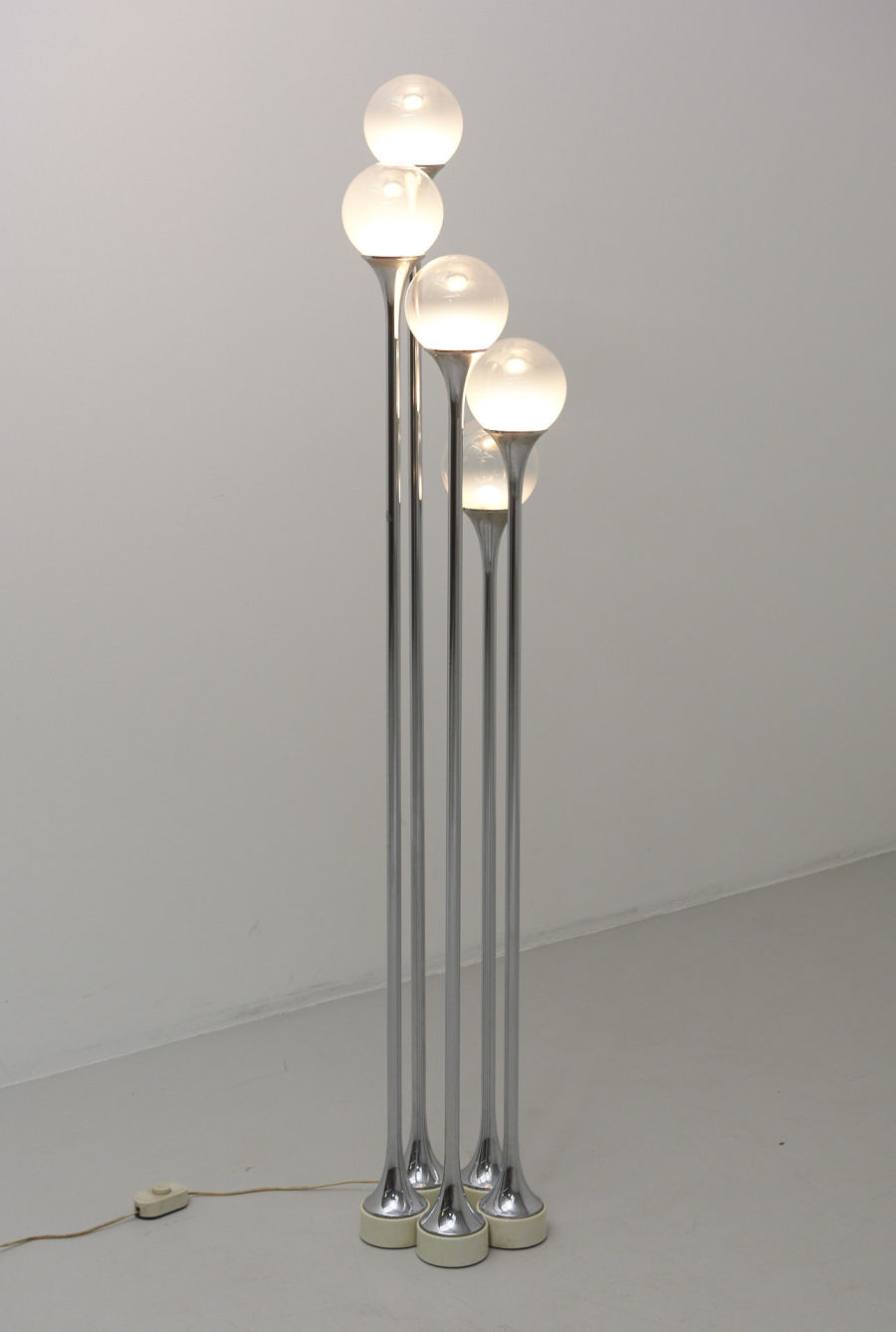 modestfurniture-vintage-2247-floor-lamp-chrome-5-spheres02
