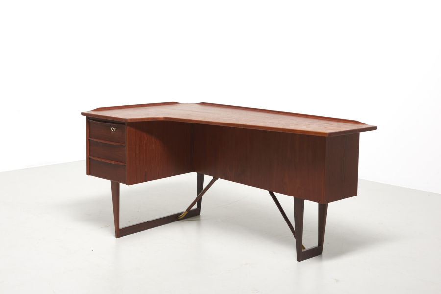 modestfurniture-vintage-2267-boomerang-desk-peter-lovig-nielsen02
