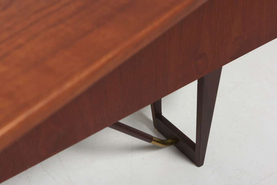 modestfurniture-vintage-2267-boomerang-desk-peter-lovig-nielsen05