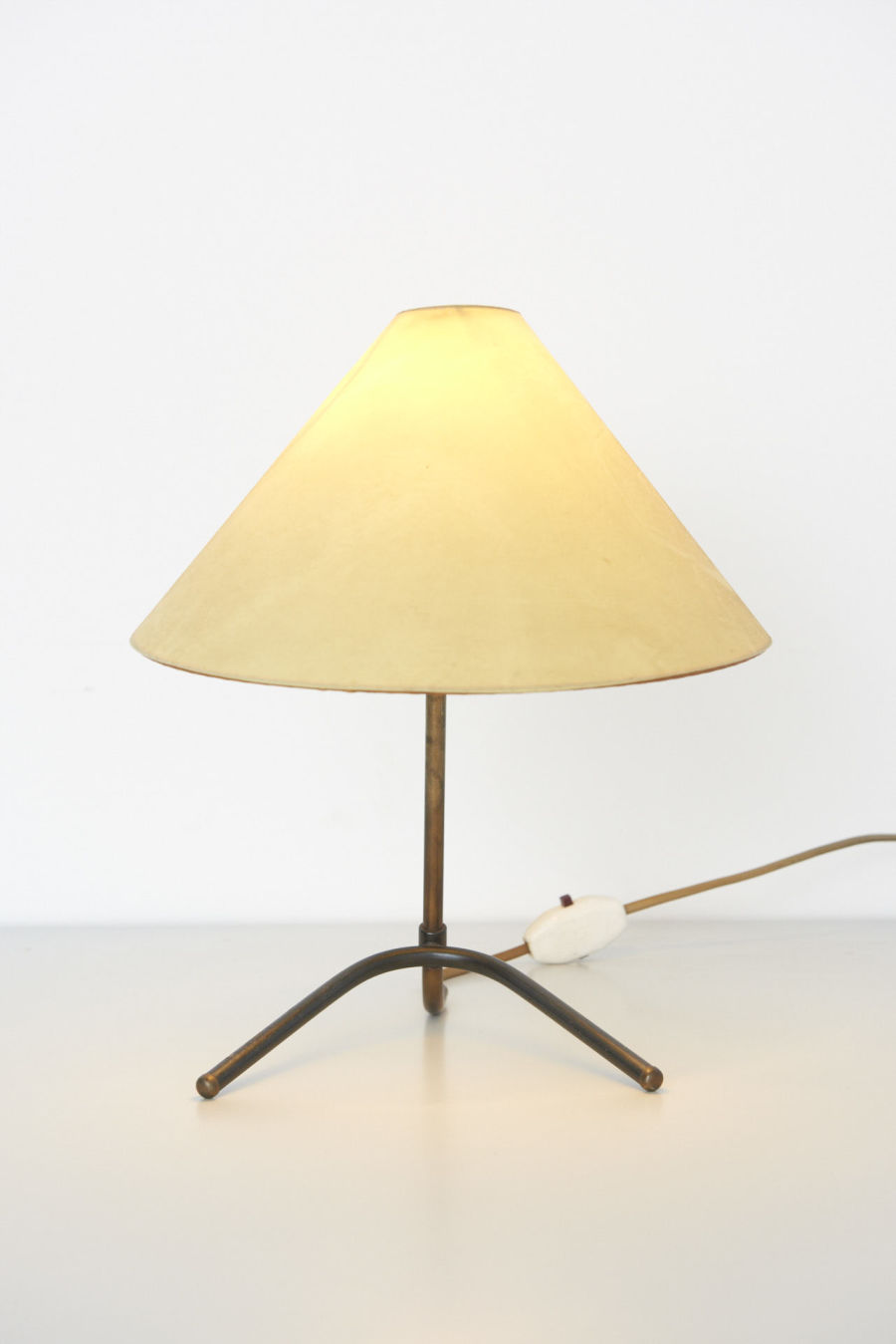 modestfurniture-vintage-2290-table-lamp-tripod02