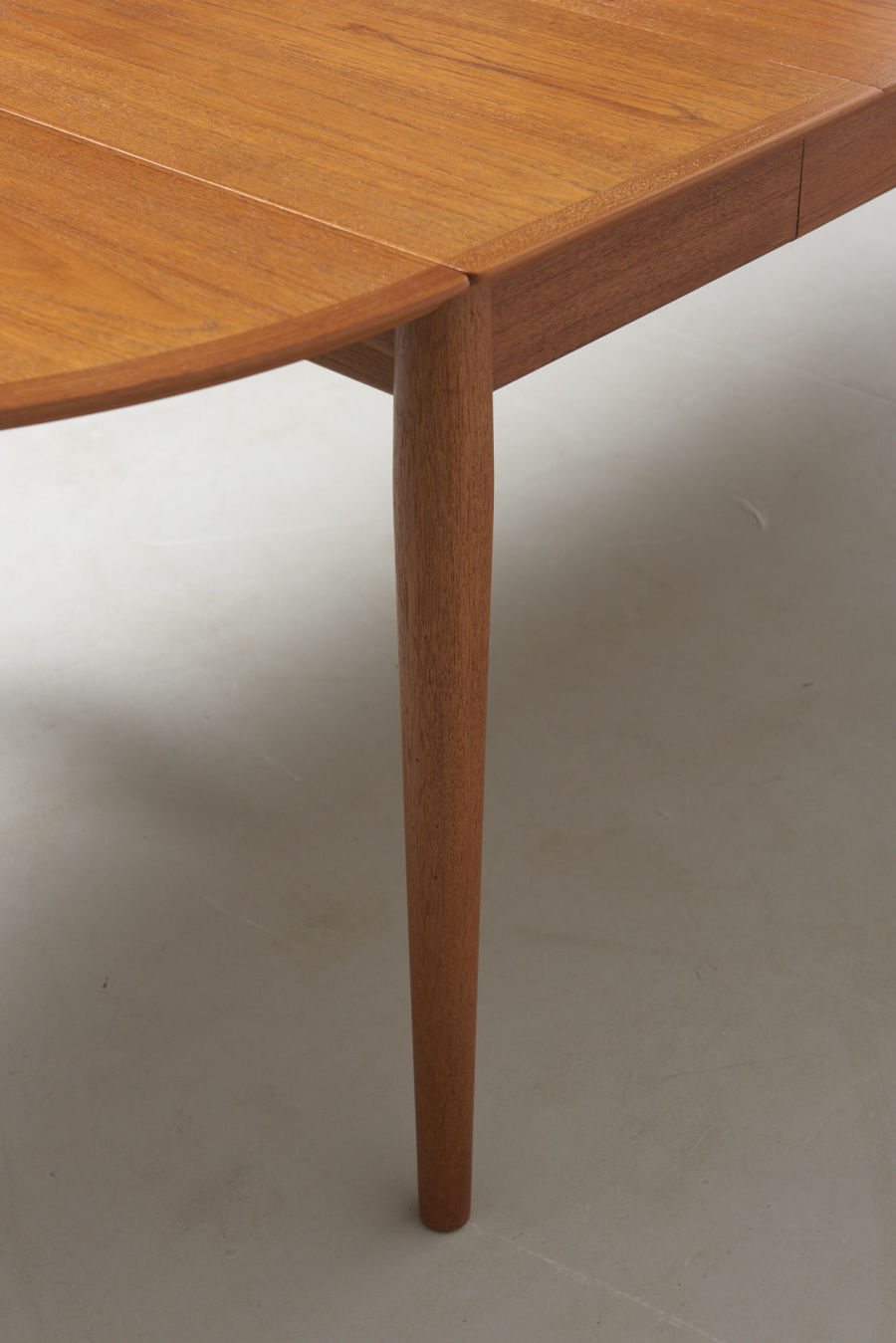 modestfurniture-vintage-2307-arne-vodder-drop-leaf-dining-table-model-227-sibast05