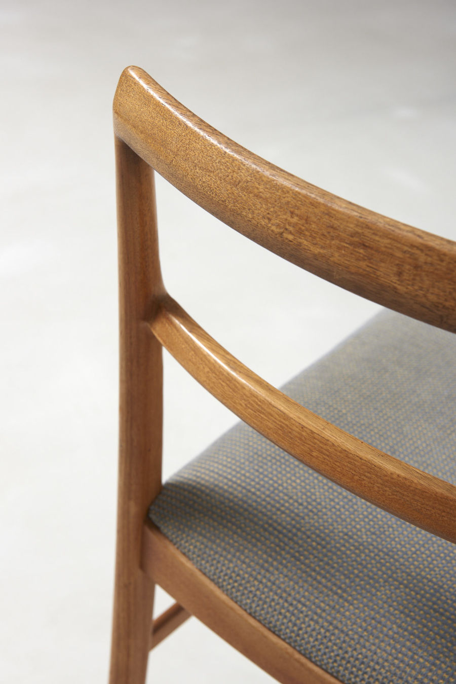 modestfurniture-vintage-2308-arne-vodder-dining-chairs-model-43008