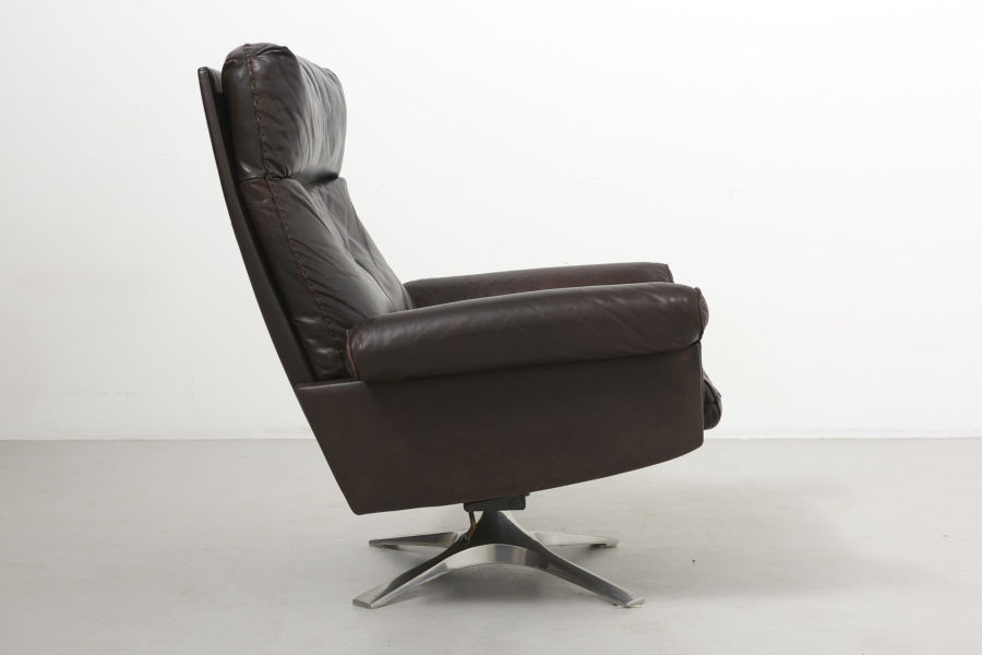 modestfurniture-vintage-2340-desede-ds31-high-back-swivel-lounge-chair05