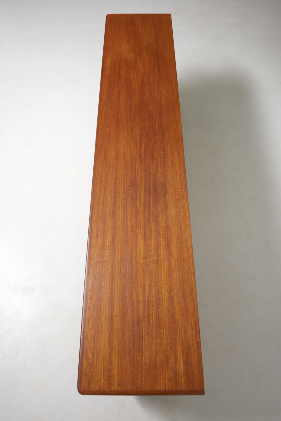 modestfurniture-vintage-2365-sideboard-teak-bramin-hw-klein10