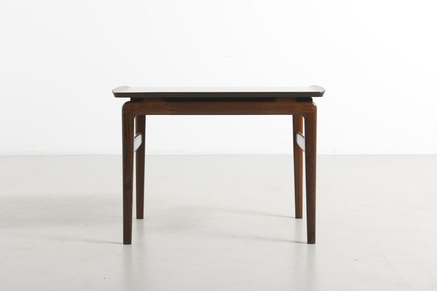 modestfurniture-vintage-2366-low-table-rosewood-hvidt-molgaard01