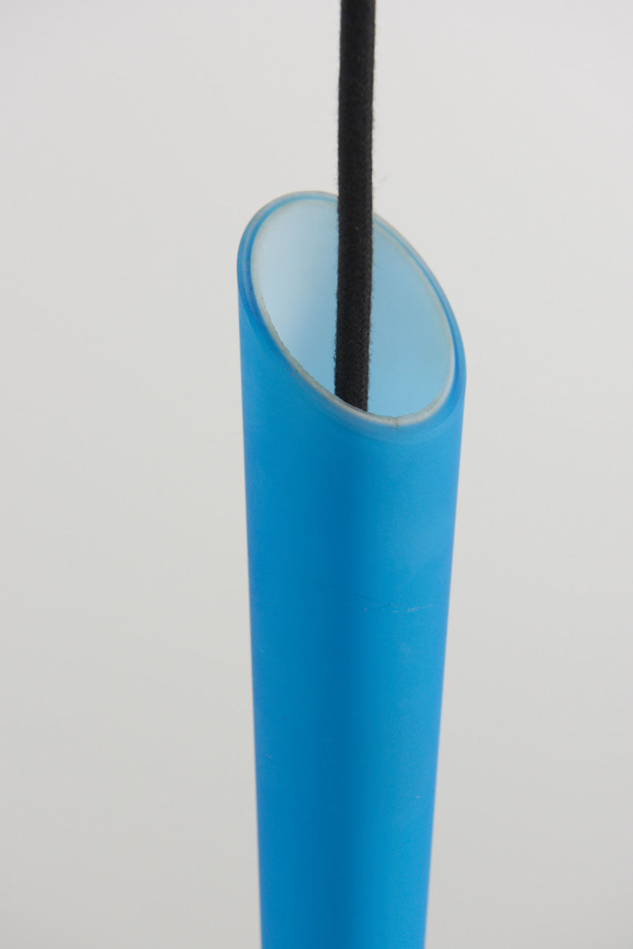 modestfurniture-vintage-2442-blue-drop-glass-pendant03