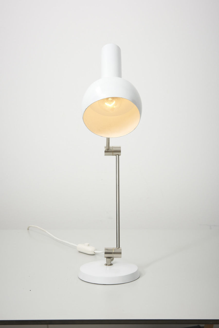 modestfurniture-vintage-2512-large-white-desk-lamp08