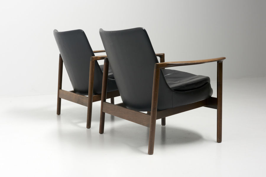modestfurniture-vintage-2537-ib-kofod-larsen-easy-chairs-froescher05