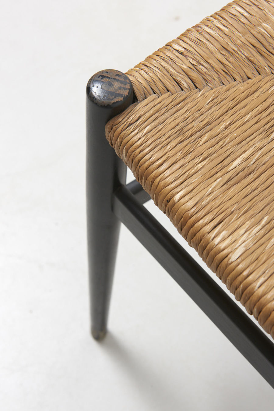modestfurniture-vintage-2551-pair-black-dining-chairs-paper-cord08
