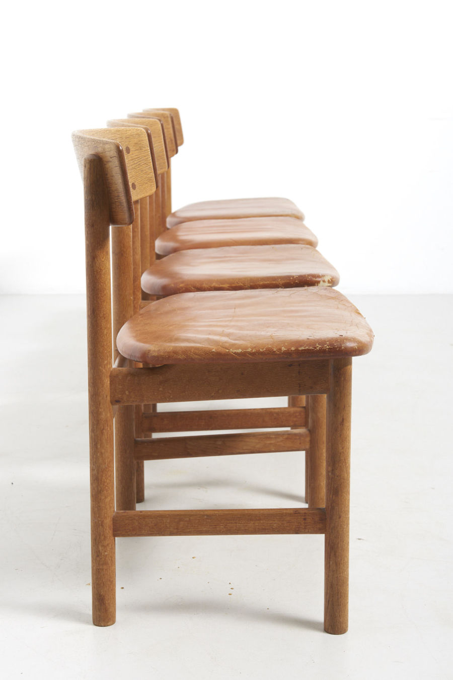 modestfurniture-vintage-2559-fredericia-chairs-borge-mogensen-model-23604