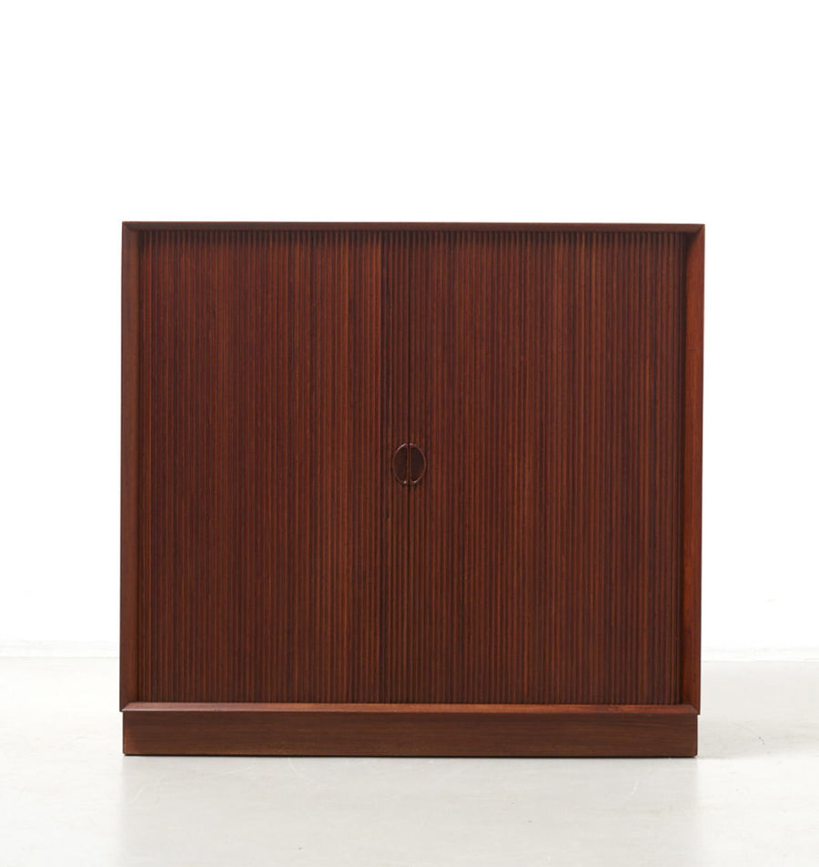 modestfurniture-vintage-2603-hvidt-molgaard-soborg-cabinet-tambour00_1