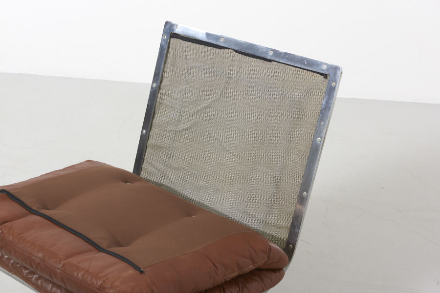 modestfurniture-vintage-2610-pair-easy-chair-flat-steel-brown-leather11