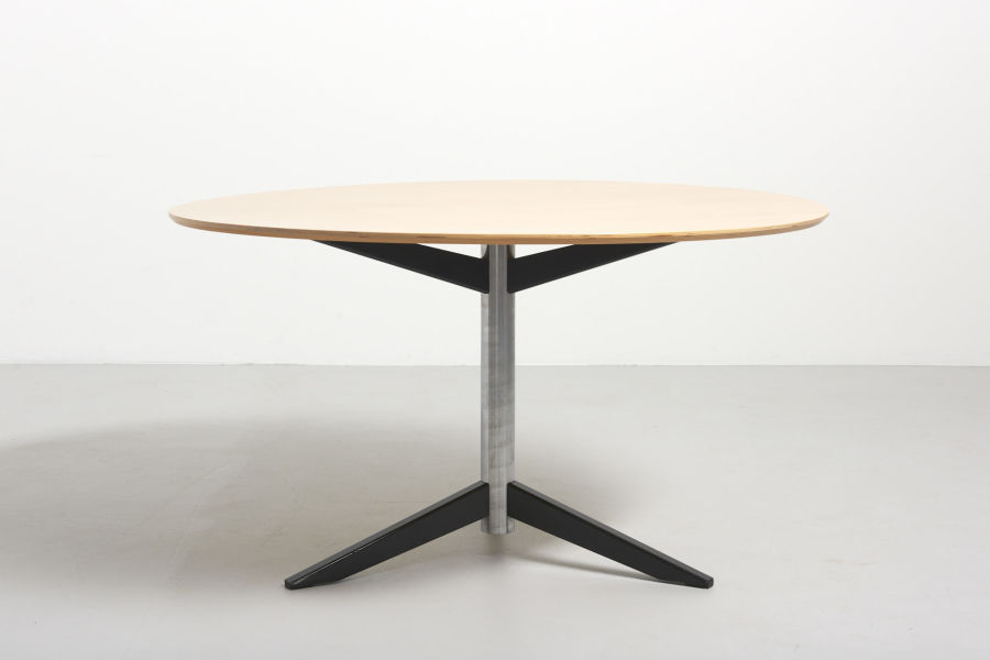 modestfurniture-vintage-2623-tripod-dining-table-martin-visser-spectrum02