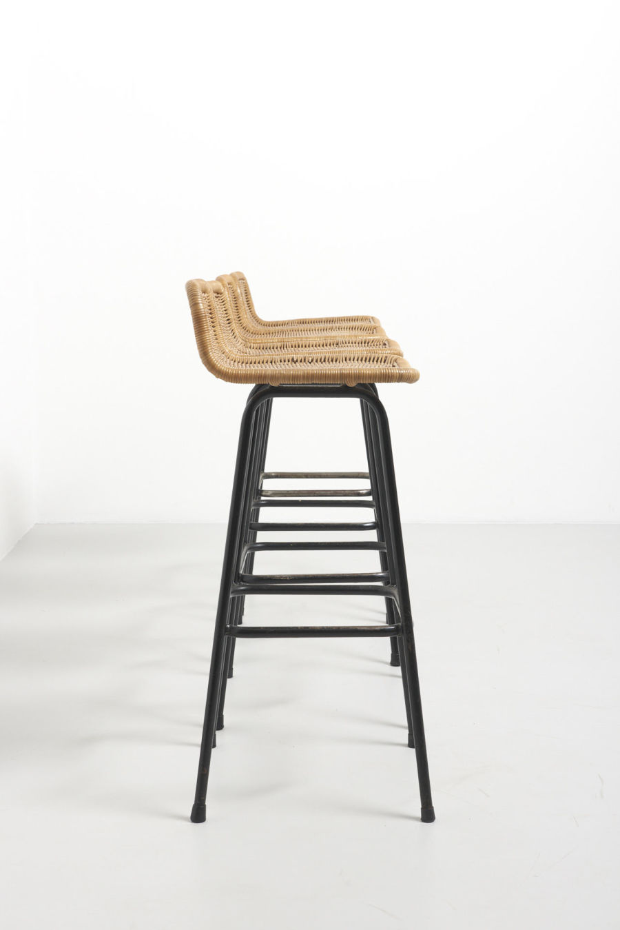 modestfurniture-vintage-2626-sliedrecht-bar-stools03