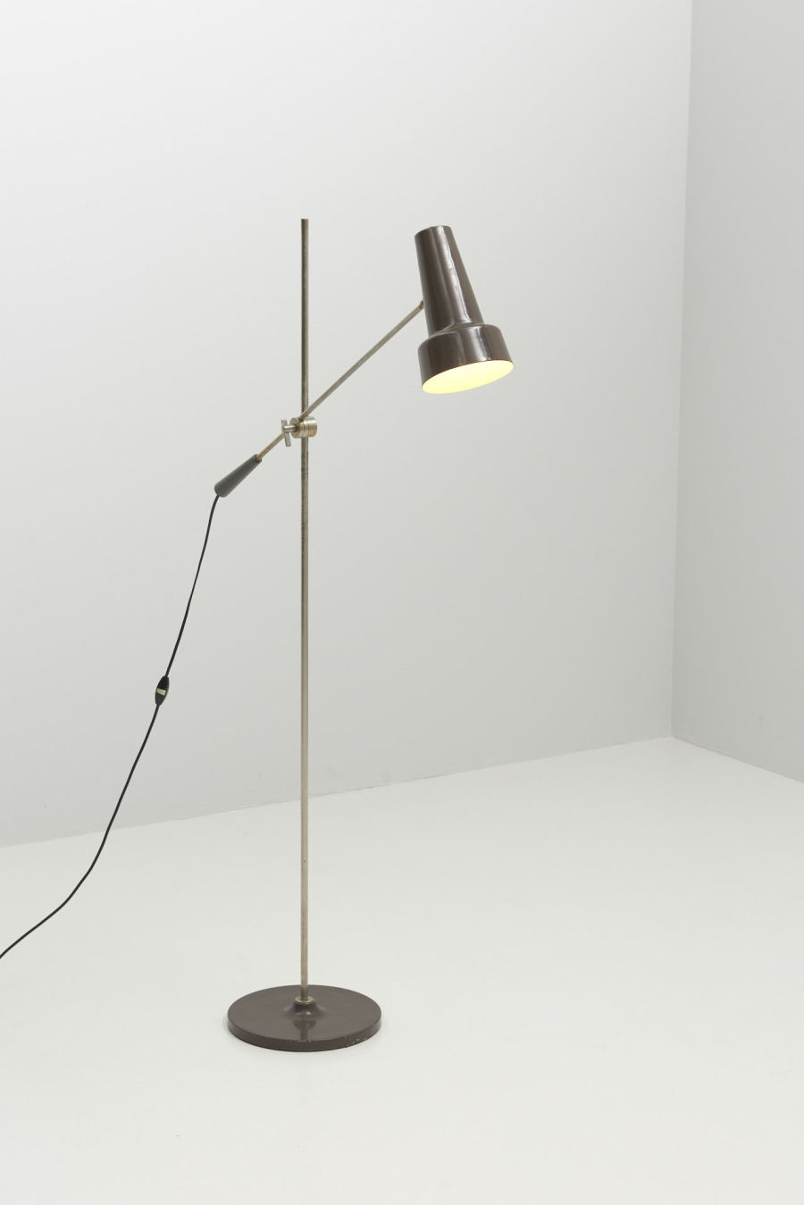 modestfurniture-vintage-2649-willem-hagoort-floor-lamp01