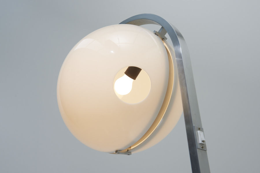 modestfurniture-vintage-2661-floor-lamp-acrylic-sphere07