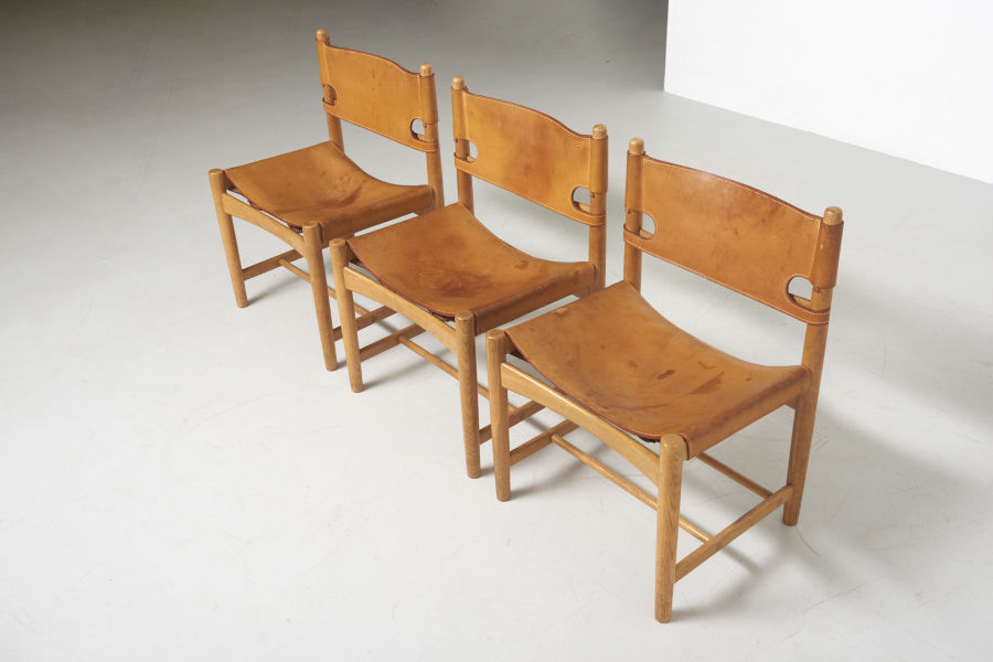 modestfurniture-vintage-2669-borge-mogensen-spanish-dining-chairs-fredericia-model-3237-323803