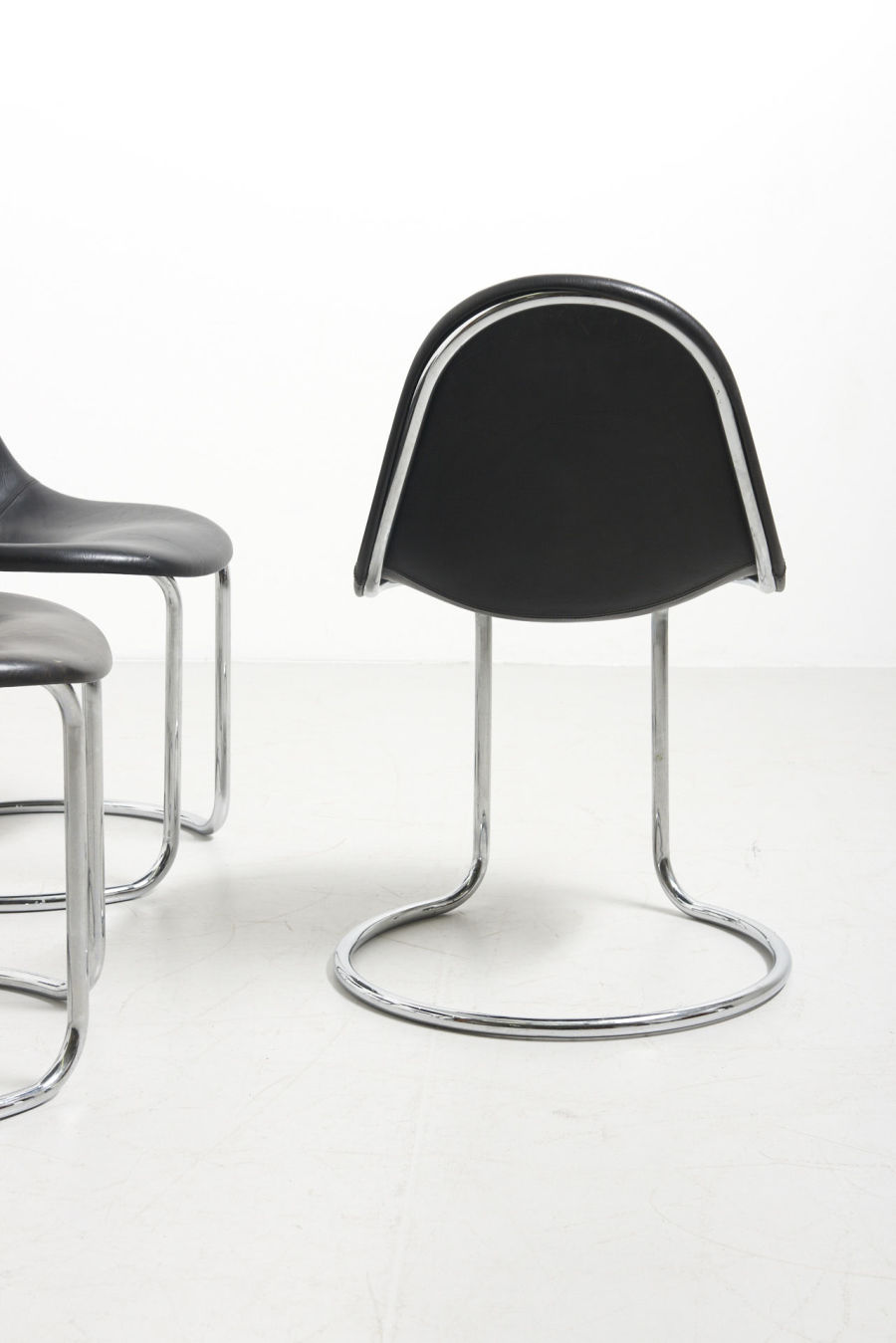 modestfurniture-vintage-2702-6-italian-dining-chairs-chrome-giotto-stoppino05