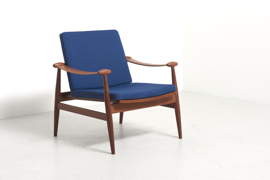 modestfurniture-vintage-2739-finn-juhl-spade-chair-france-and-son01