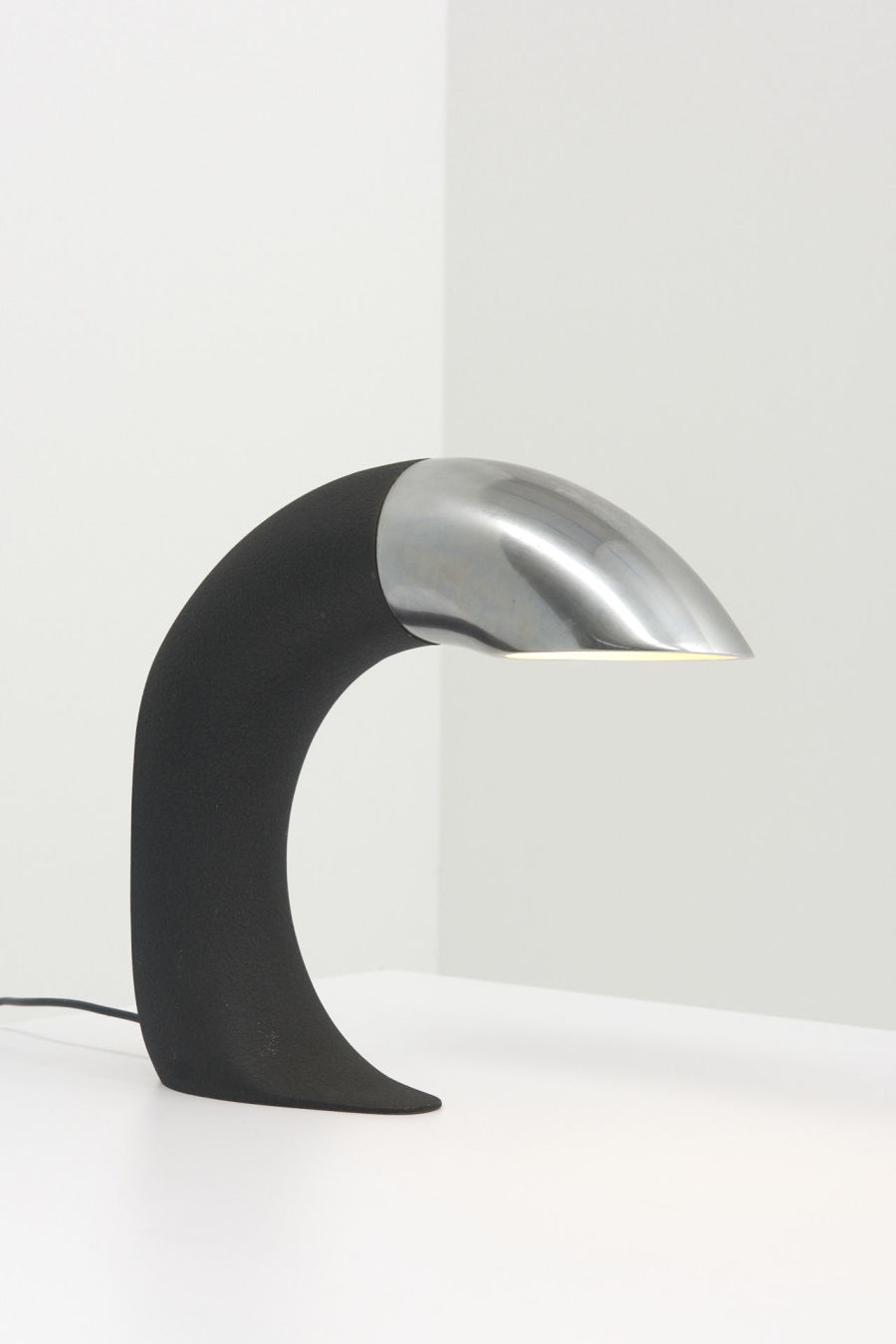 modestfurniture-vintage-2844-table-lamp-black-stainless-steel01