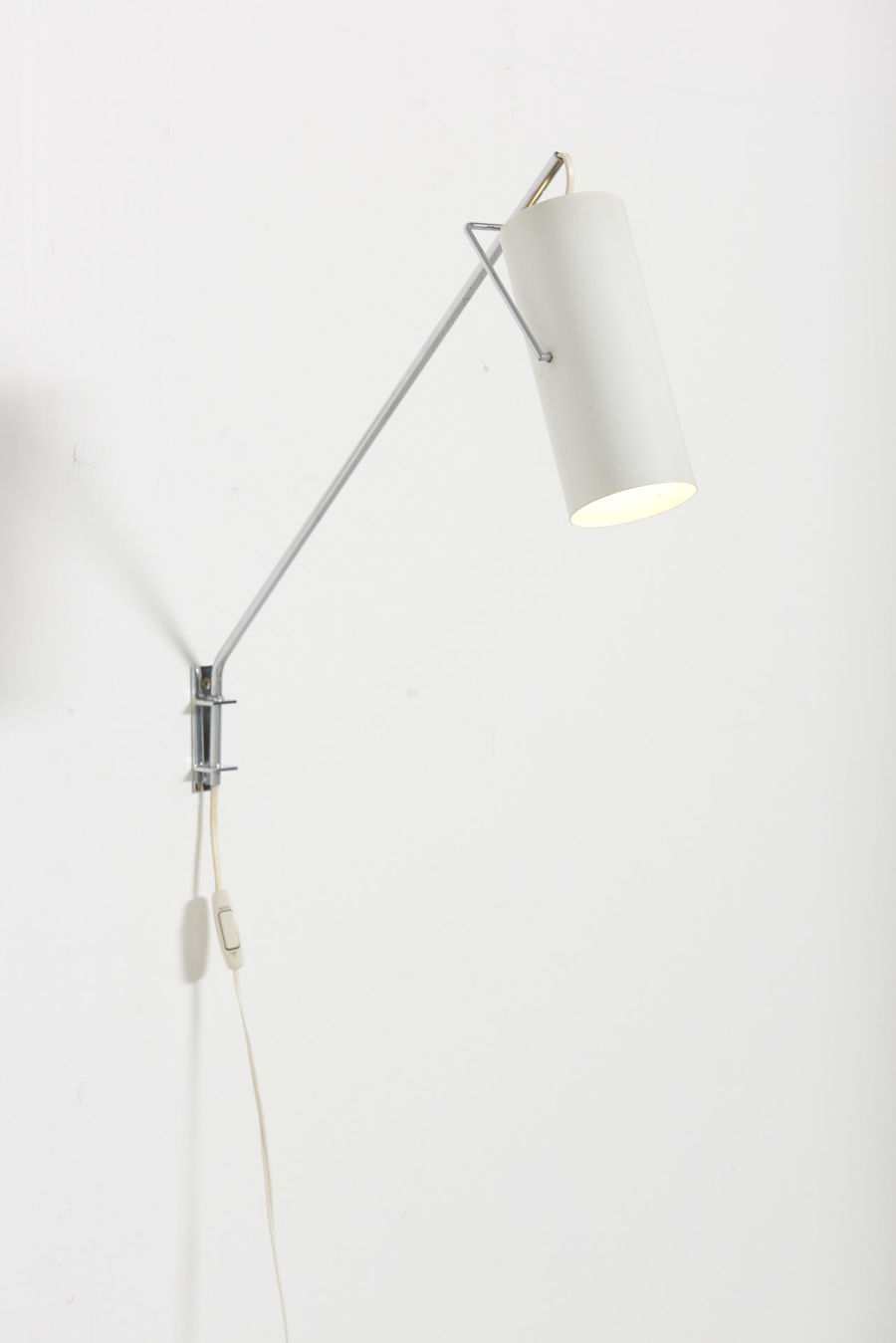 modestfurniture-vintage-2876-raak-swing-arm-wall-lamp-model-model-c1582-3702