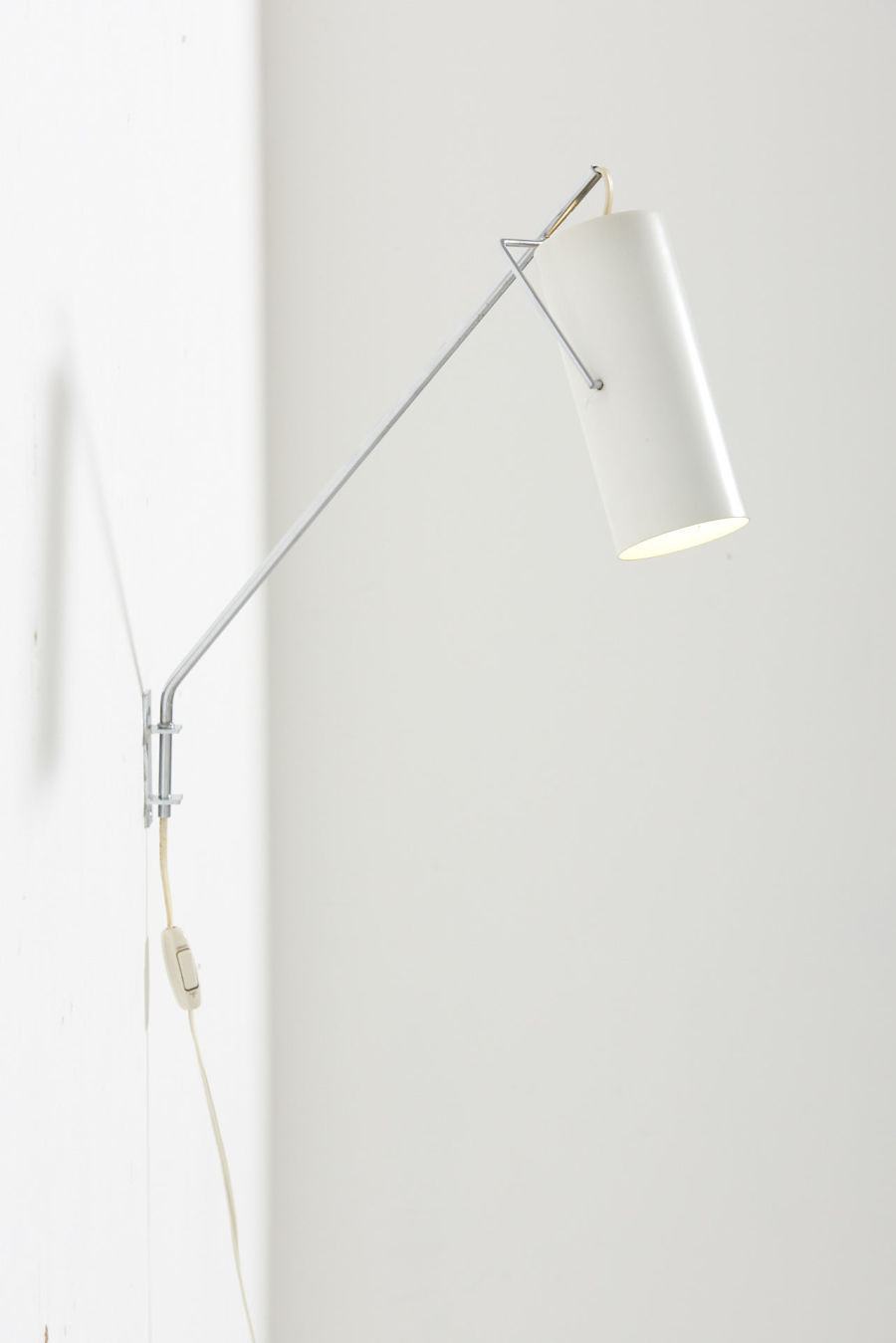 modestfurniture-vintage-2876-raak-swing-arm-wall-lamp-model-model-c1582-3708