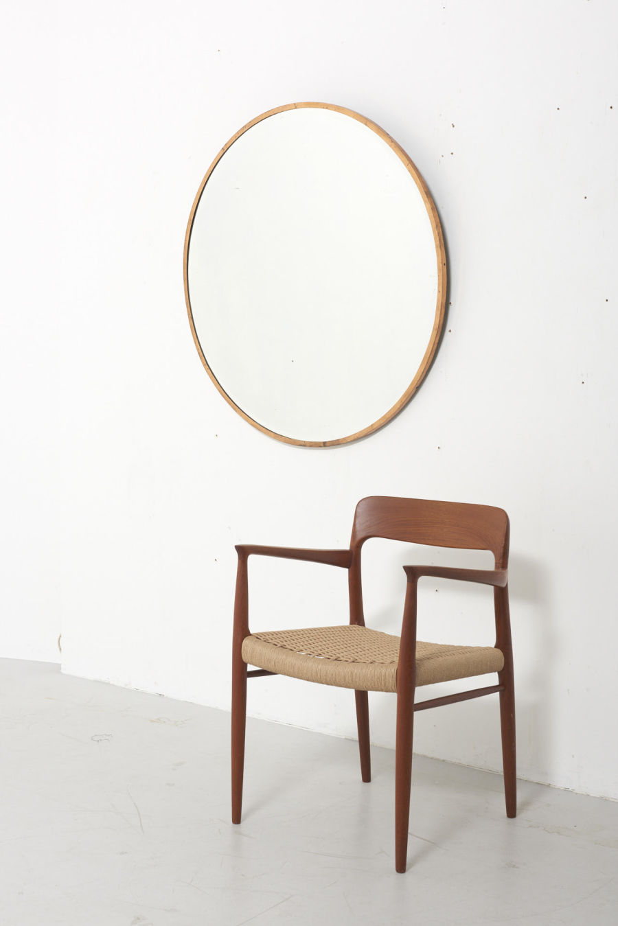 modestfurniture-vintage-2925-round-mirror-cupper02