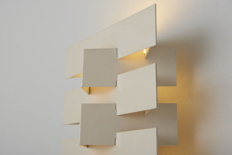 modestfurniture-vintage-3105-white-wall-lamp-anvia-hoogervorst06