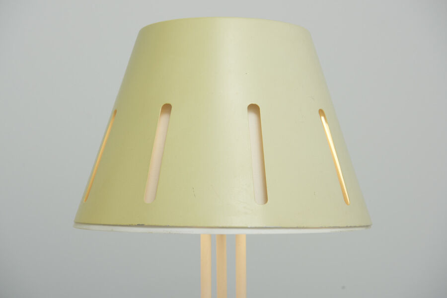 modestfurniture-vintage-3118-hala-zeist-table-lamp-yellow-shade-zonneserie04