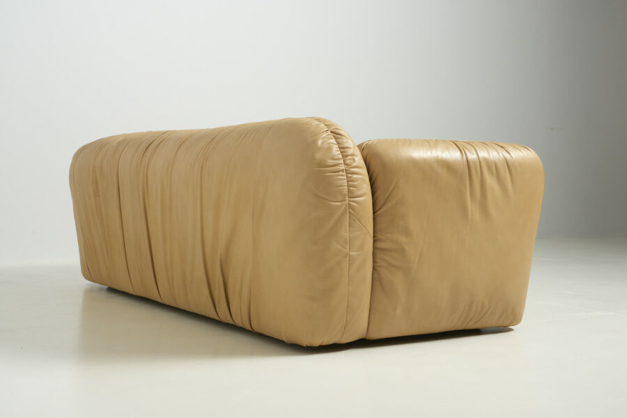 modestfurniture-vintage-3146-camel-leather-sofa-3-seat04