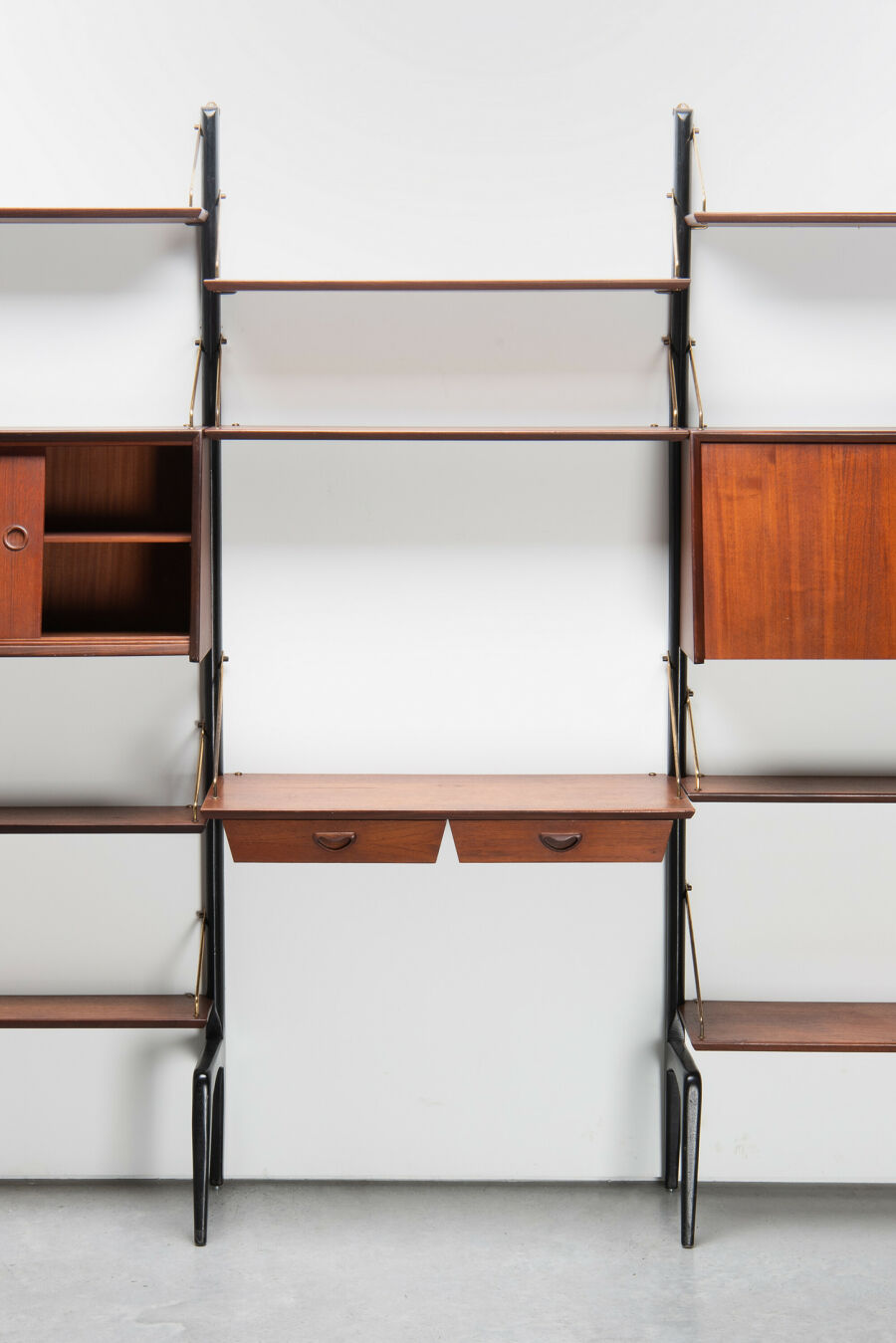 wall-unit-louis-van-teeffelen10