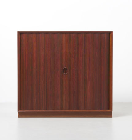 modestfurniture-vintage-2105-hvidt-molgaard-soborg-cabinet01