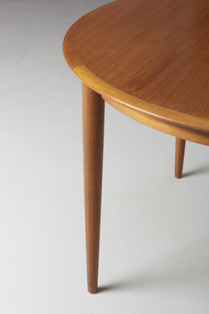 modest furniture vintage 1823 round dining table teak 04