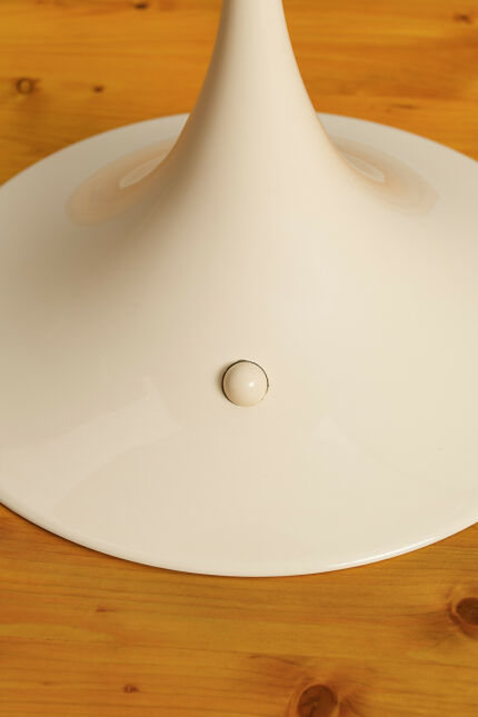 04-panthella-table-lamp-verner-panton-louis-poulsen-denmark