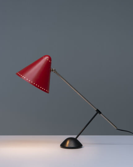 2681floris-fiedeldij-desk-lamp-m1-red-cap-2