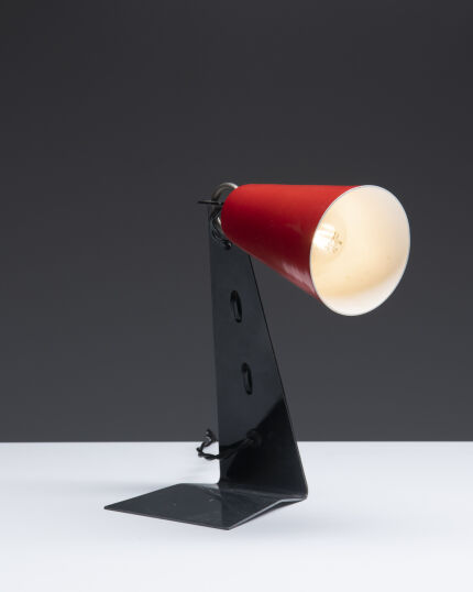3122kalmar-table-lamp-hacken-black-red-8
