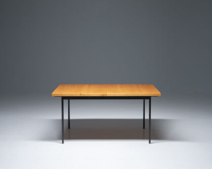 3271knoll-extendable-dining-table-birch-veneer-black-steel-fred-ruf-5